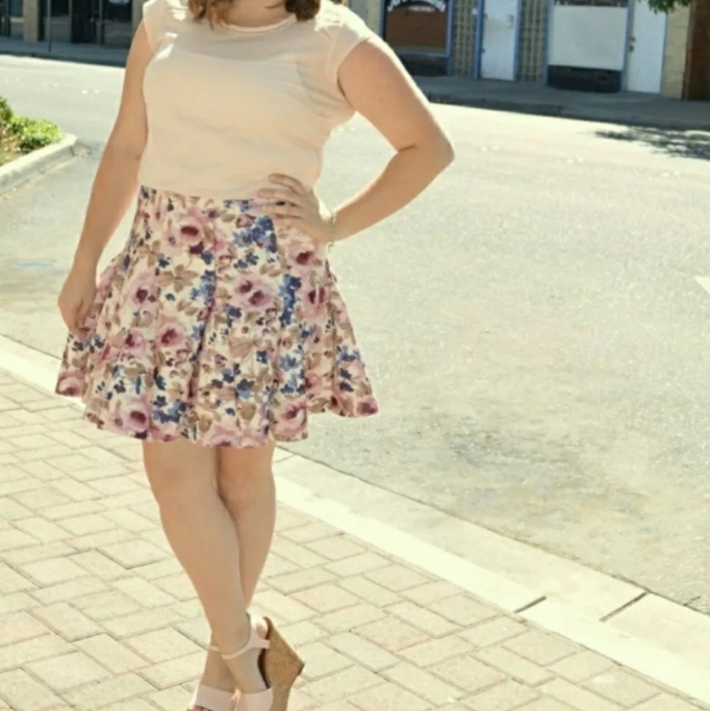 LC Lauren Conrad Runway Limited Edition Floral Skirt Multicolored Size 16 - NWT